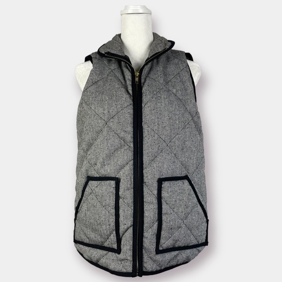 Black White Herringbone Quilted Vest Size Medium - Picture 1 of 6